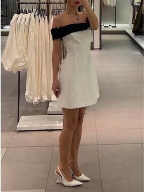 NWT Zara Off-Shoulder Two-Tone contrast White and Black Mini Dress size M